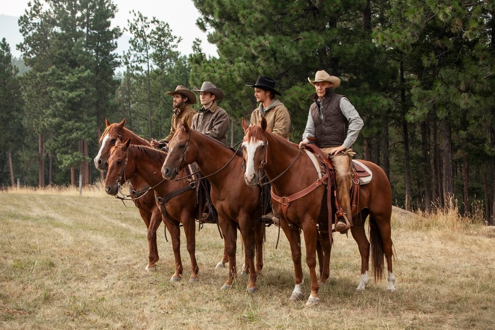 Yellowstone, reż. Taylor Sheridan [PARAMOUNT] Movieway [RECENZJA]